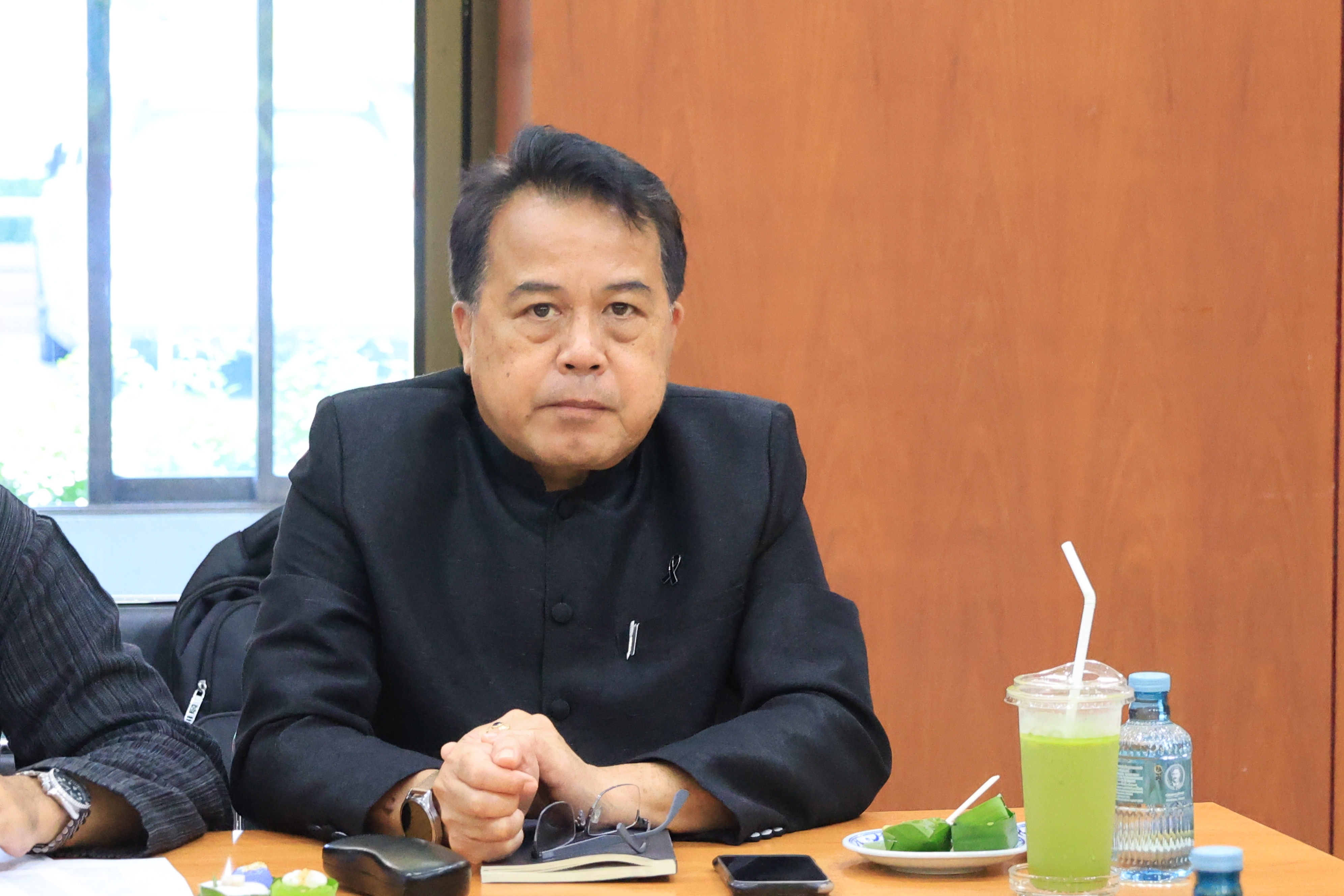 title - ส.ป.ก. ประชุมเข้ม การจัดทำโครงการแก้ไขปัญหาผลกระทบจากสถานการณ์วิกฤตด้านพลังงาน